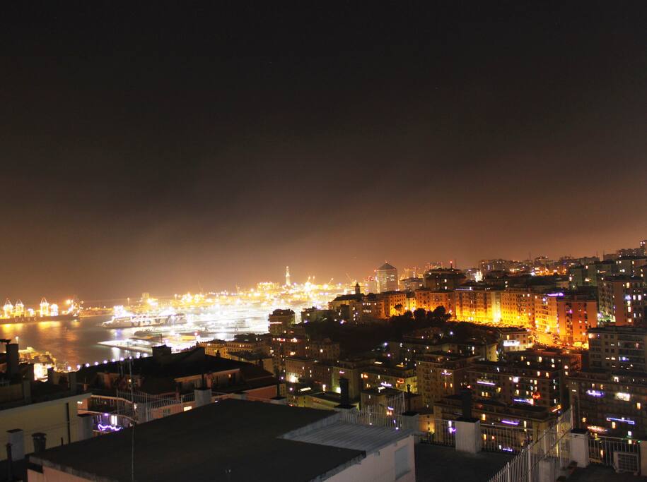 Hafen bei Nacht