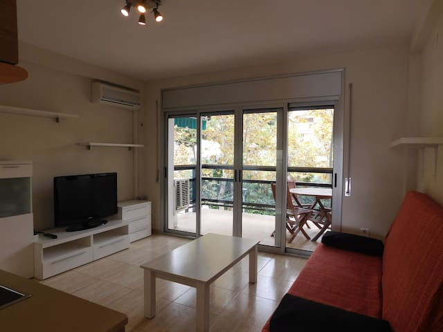 SALOU - APARTAMENTO EN EL CENTRO DEL PASEO JAIME I