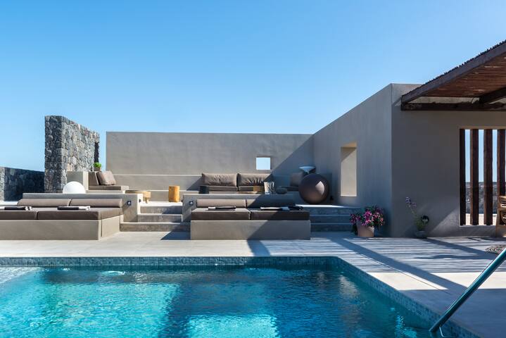 Grand Villa with Private Heated Pool Arota Villas gallery image 3