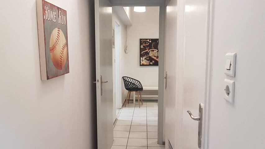 Palette Apartment (Carmine) – Athens Center gallery image 3