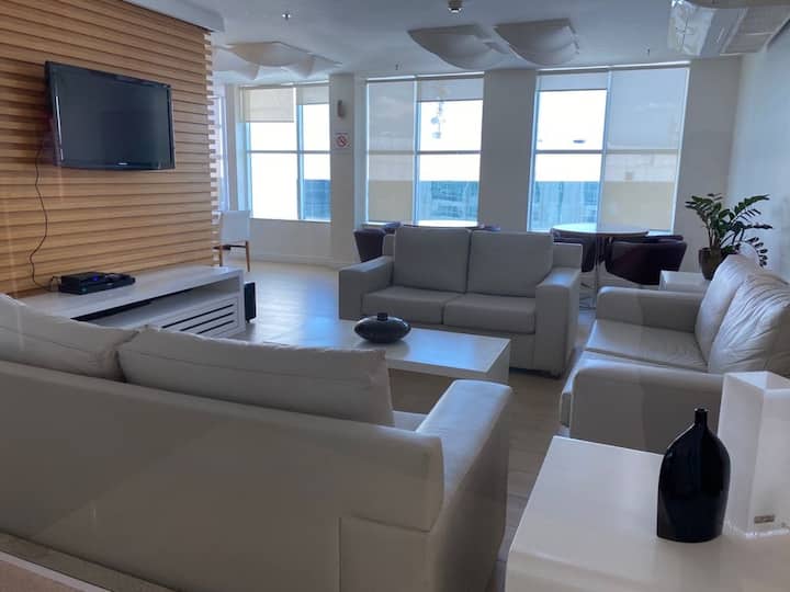 16* Saintmoriz Flat, Varanda,  Piscina, Wifi, Vaga - Brasília