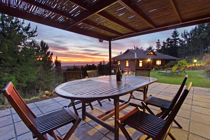 Ezantsi Lodge – Hide away close to Cape Town gallery image 2