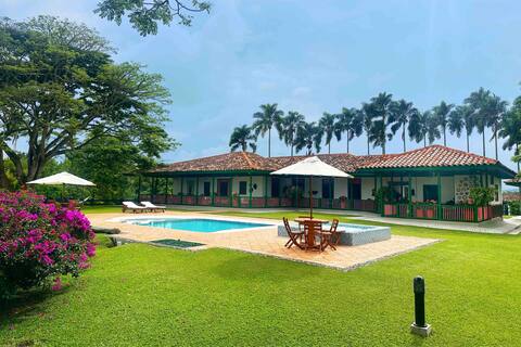 Spectacular estate near Panaca with a hot tub and wifi