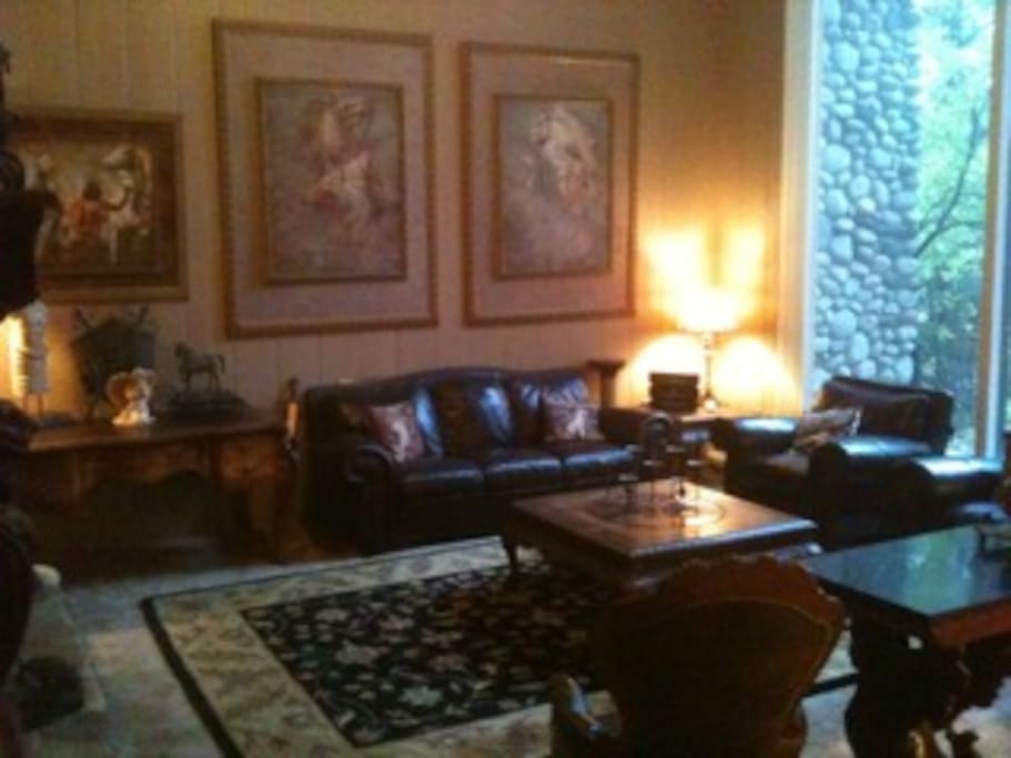Formal living