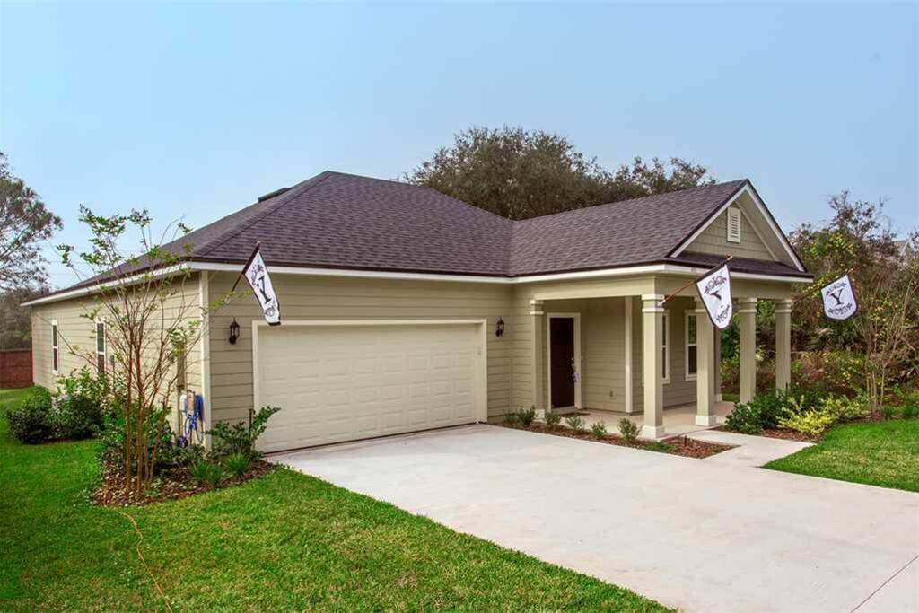 Welcome to Three Y's - This beautifully decorated three bedroom, two bathroom, will give you the peace and quiet you deserve duri