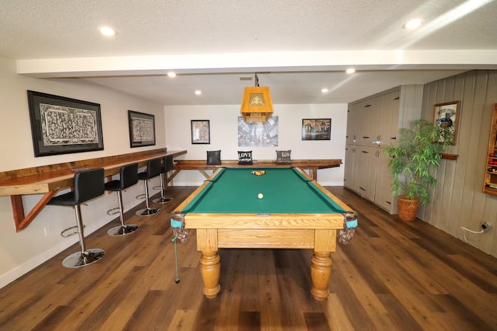 Pool & Hot Tub With A Lakeview! Peachland Vacation - Peachland