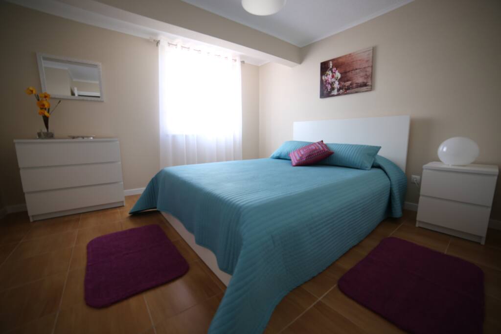 vista quarto cama
