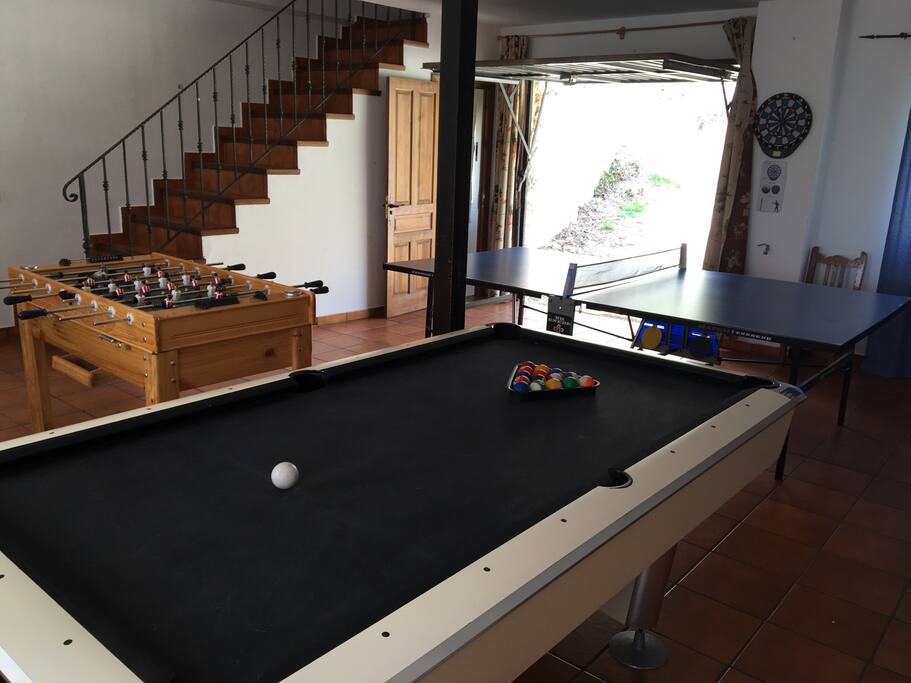 Sala de juegos (con salida al exterior)