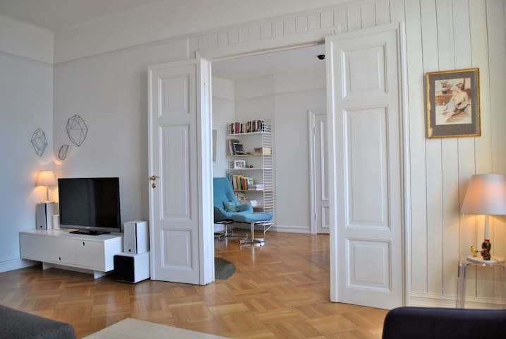 Family friendly, spacious and sunny