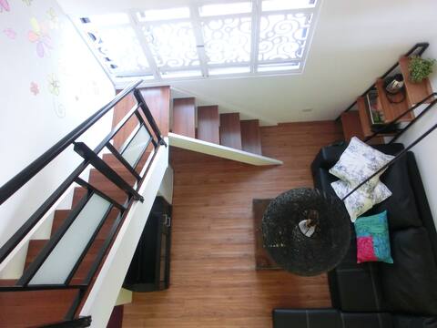 [Nanchuya Room] Garden Loft Building Middle Building Suite (4-person Suite), near Chengdu Campus/Nanbong Dream Times/Xiaodong Night Market/Tainan Railway Station