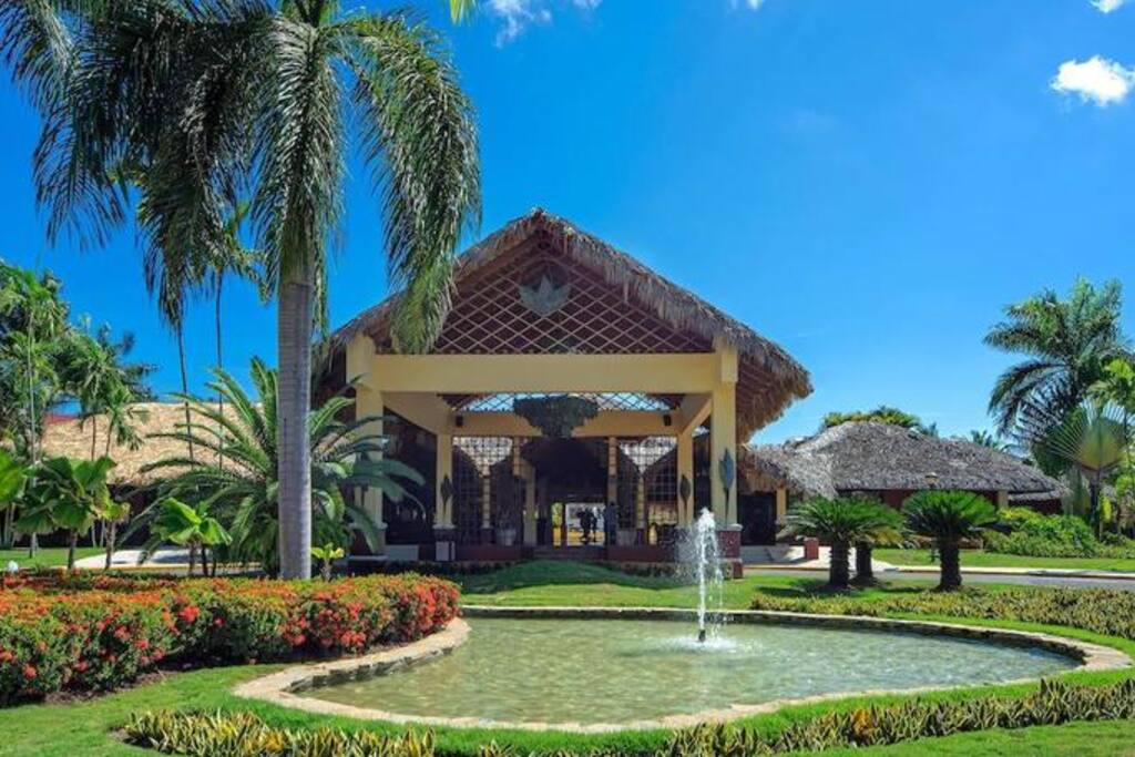 Entrada al Resort Marien