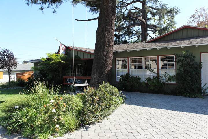 Sweet Pasadena & Rose Bowl Retreat gallery image 2