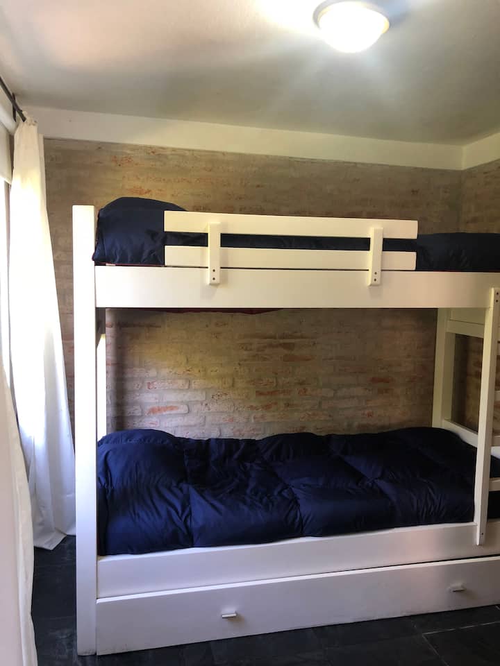 غرفة النوم 2