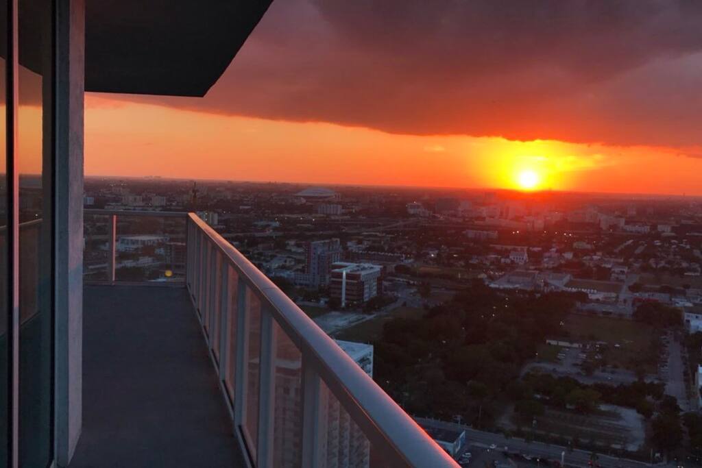 Wrap around balcony (city view)