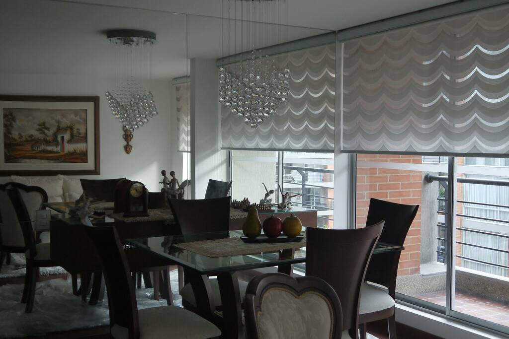 Comedor (Pared de espejo)