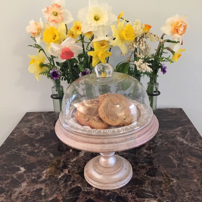 Fresh floral arrangements and treats for your arrival.