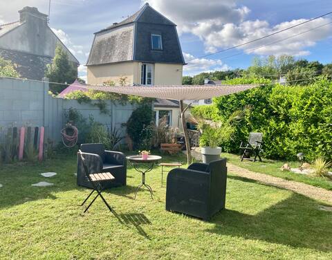 Charming House 
with garden near beach and sea.