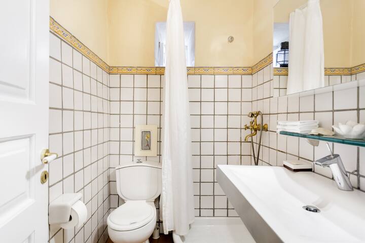 Acropolis Villa in Plaka by Jj Hospitality gallery image 5