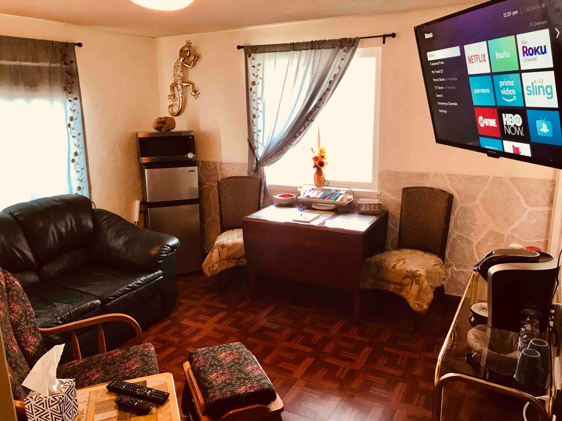 2Rm Private Entry Suite, Noshare, Near Airport