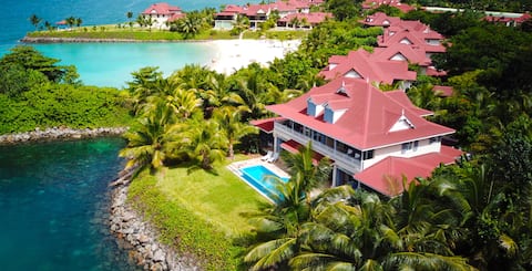 Luxury private villa on Eden Island