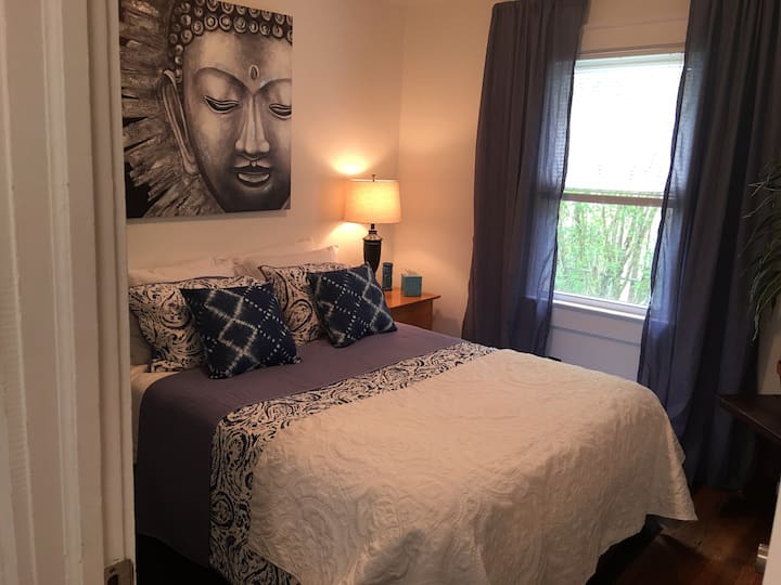 甜蜜隐蔽的标准双人床，完美的睡眠之夜！