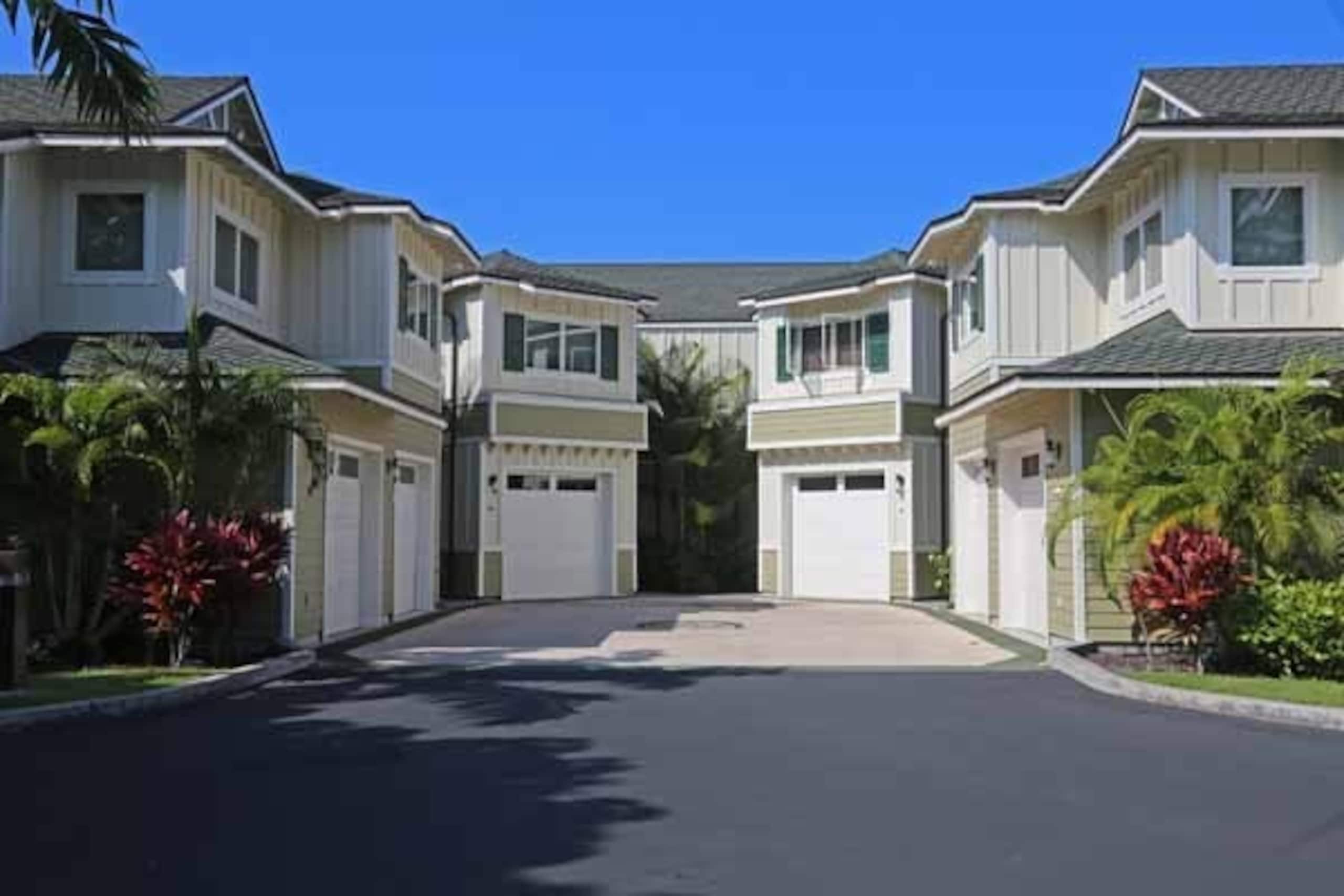 Townhouse in Kailua-Kona · ★4.79 · 3 bedrooms · 3 beds · 3 baths - Image 27