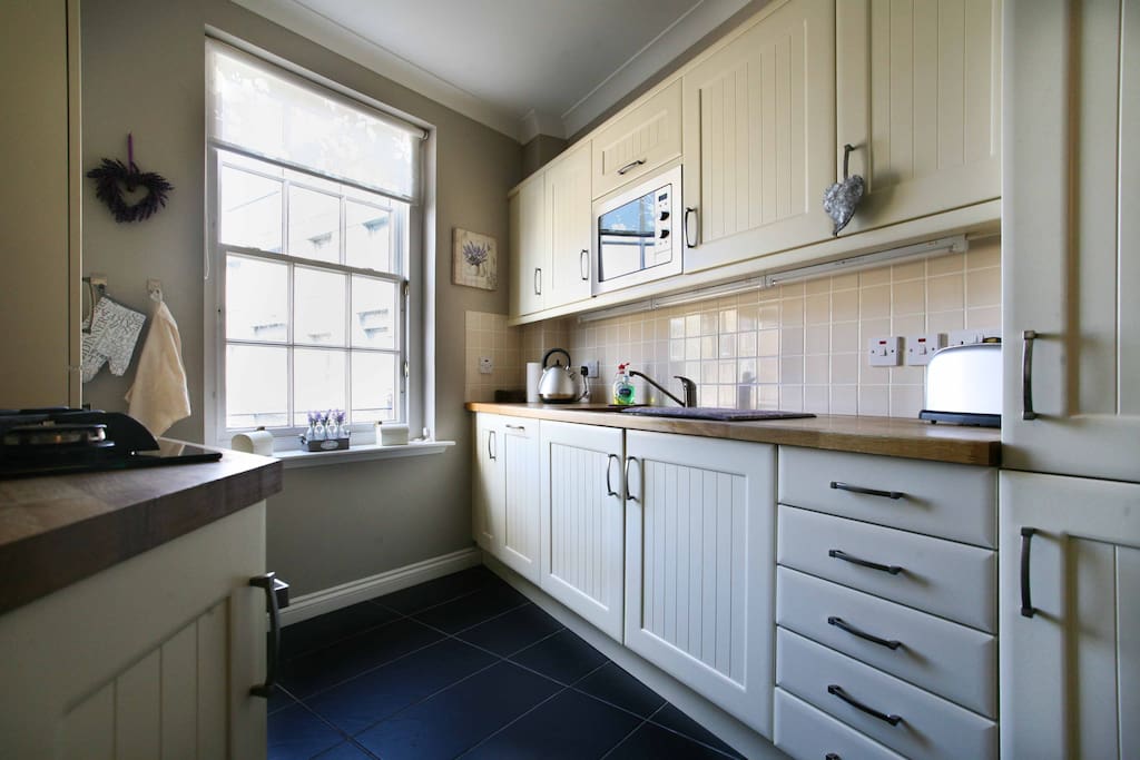 Beautifully fitted Kitchen
