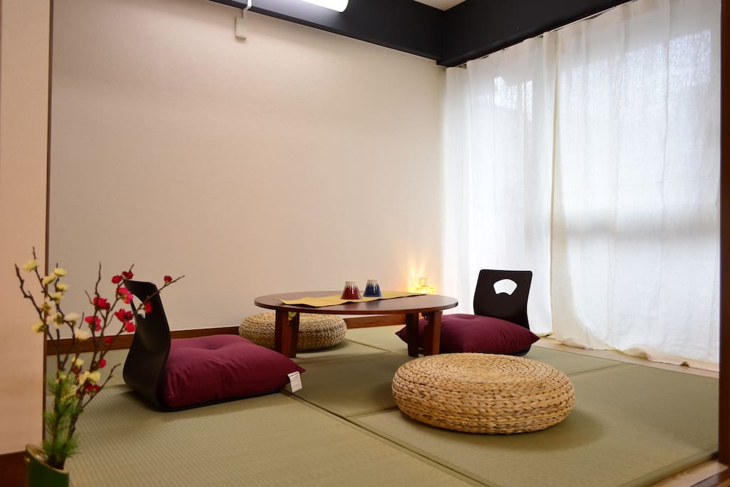 Living room with tatami and nice decor