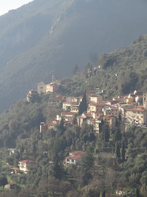 La Fontana at the bottom of the picture - and Casoli