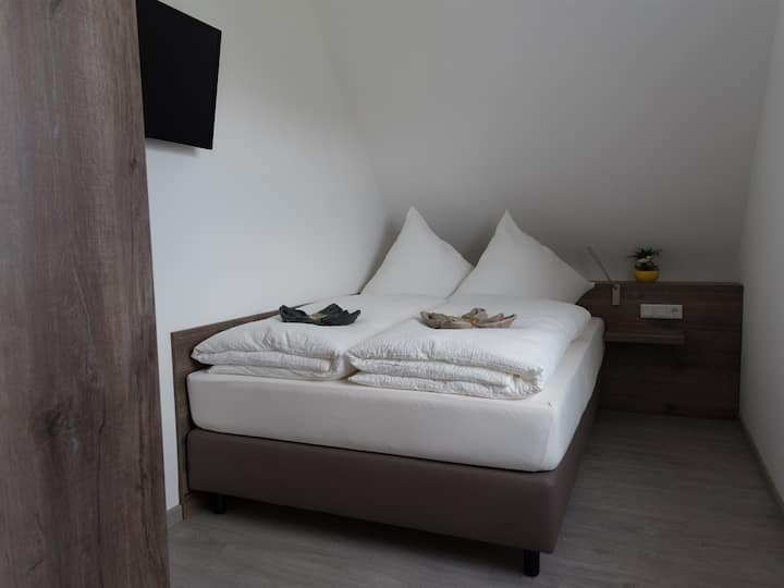 Einhorn: habitación para niños con TV separada