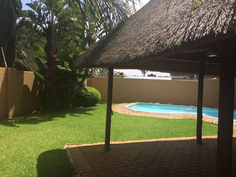 Complex pool and lapa