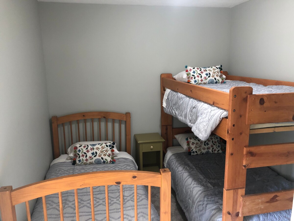 أسرّة صغيرة