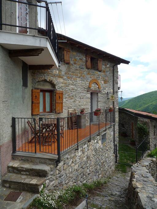 L'INGRESSO