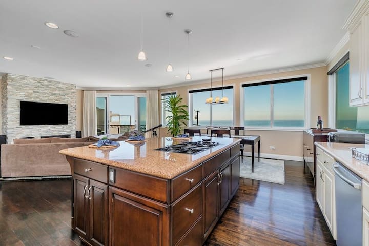 Luxury 2nd Block House with Dramatic Ocean Views gallery image 2