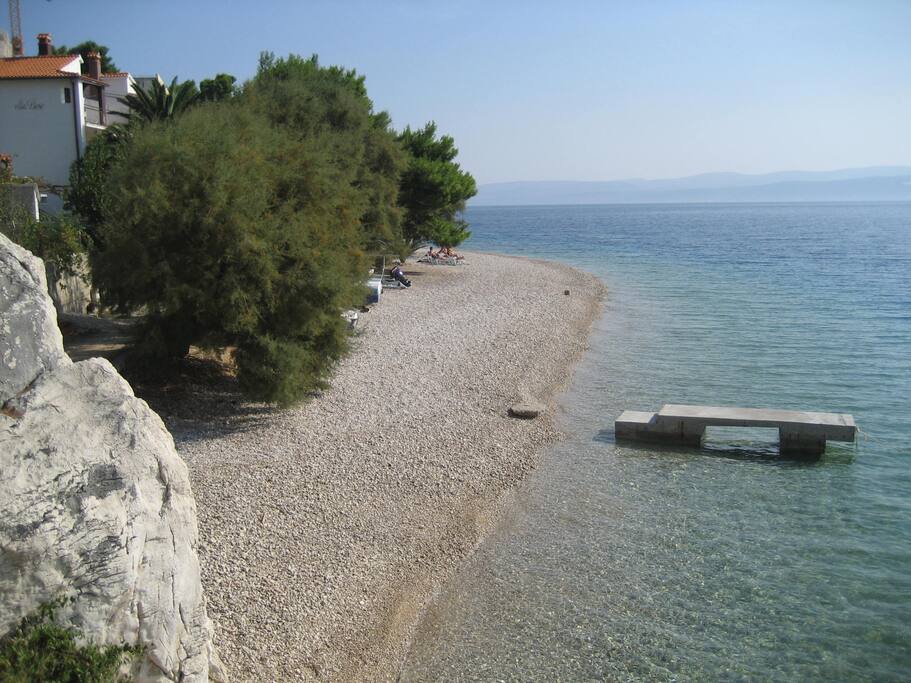 Pebble beach - only 20 meters from the apartment