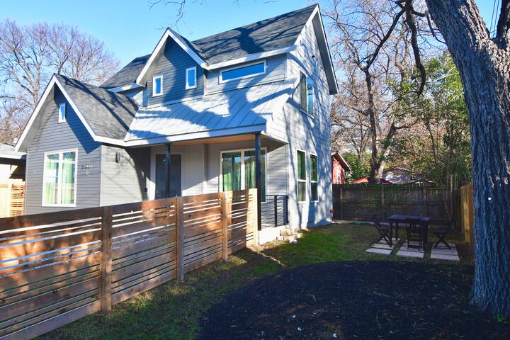 UT Home with FREE breakfast & late checkout gallery image 4