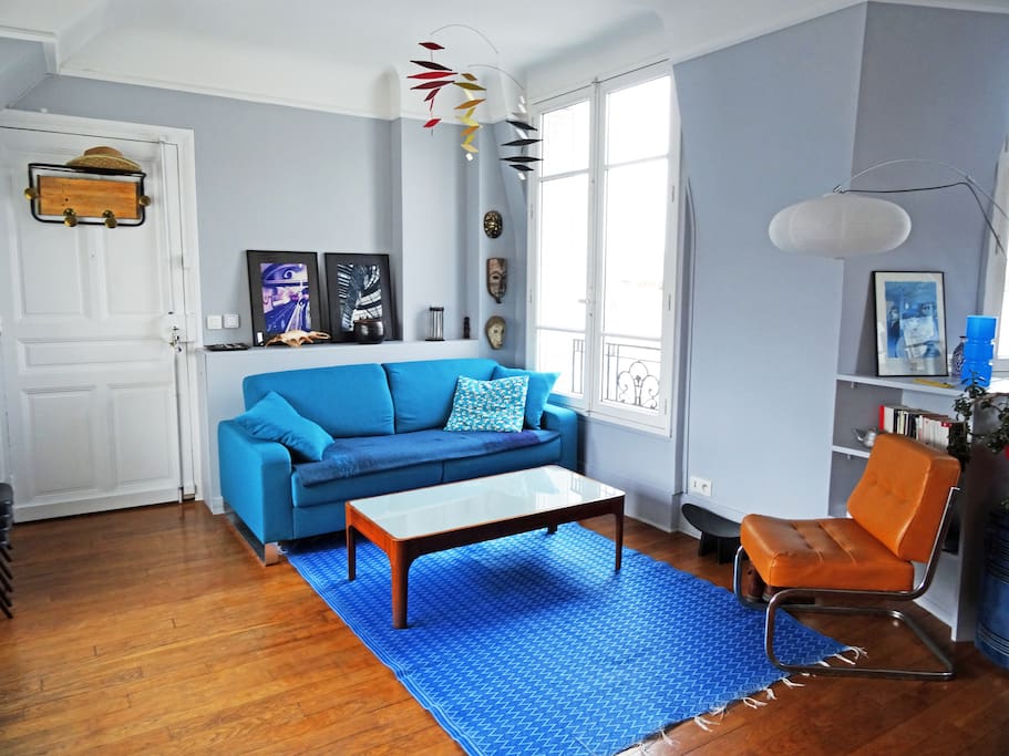 SALON. Canapé-lit couchage quotidien, largeur 140cm.