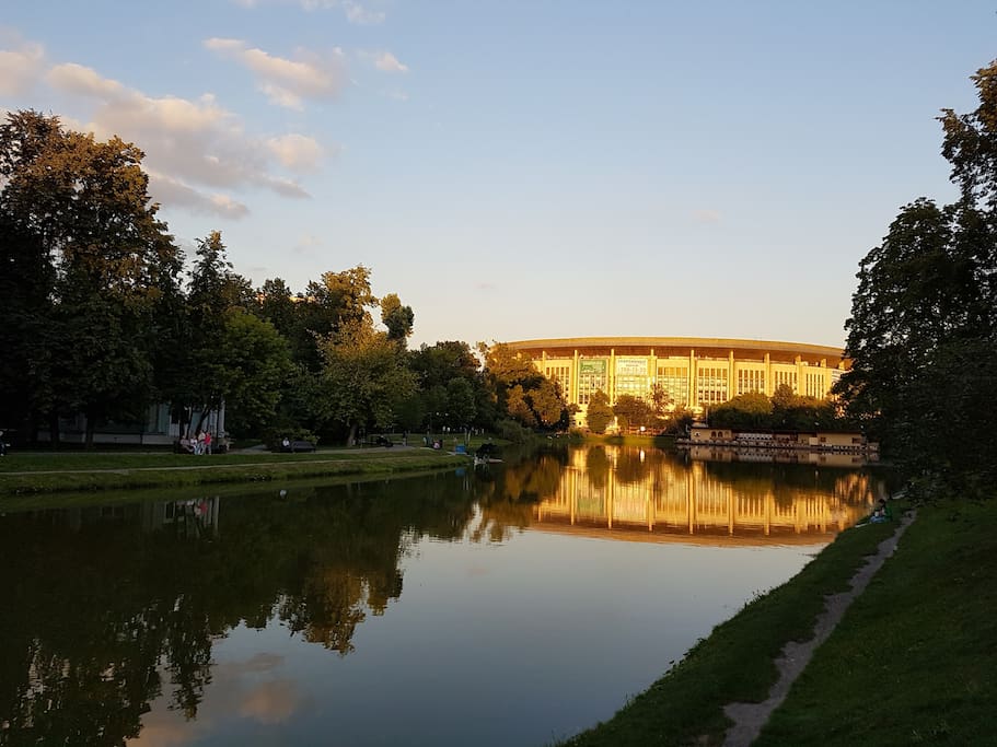 5 minutes walk from Yekaterina's Park, good for morning/evening 5/10K