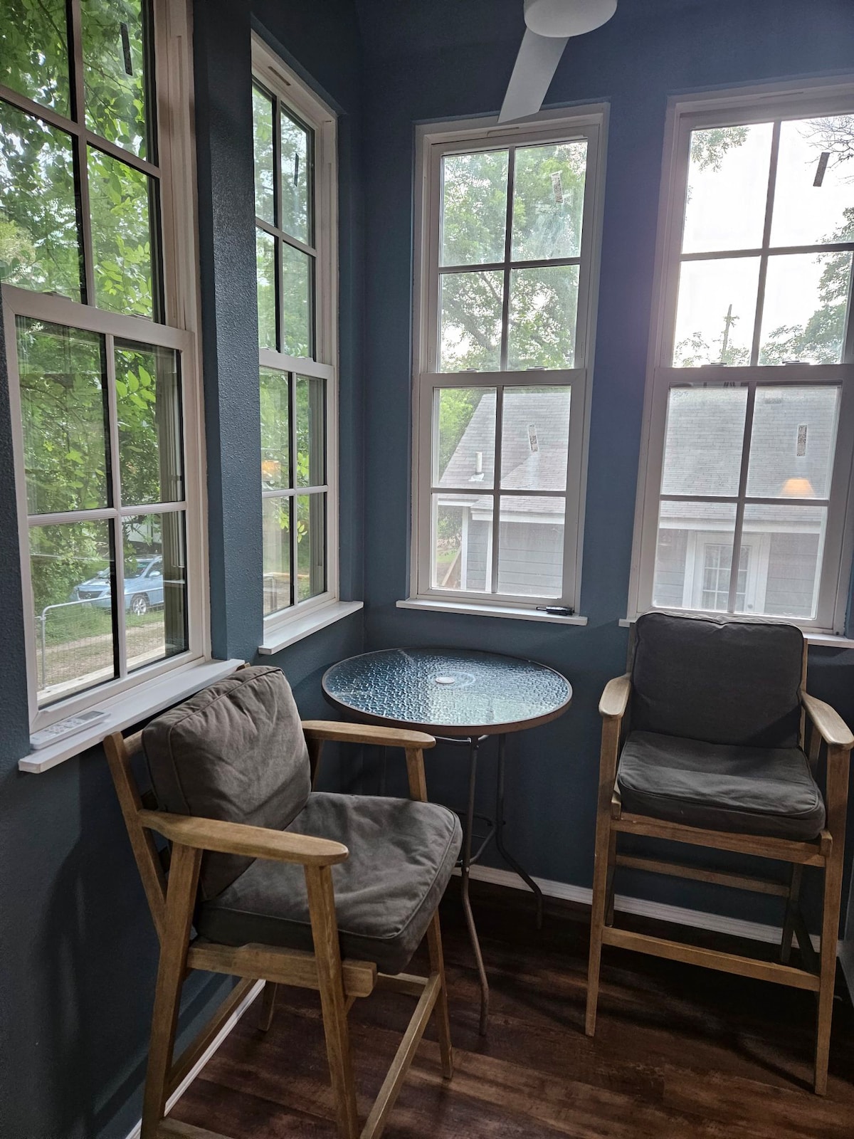 Nature, space, art, porch, free parking, fire pit