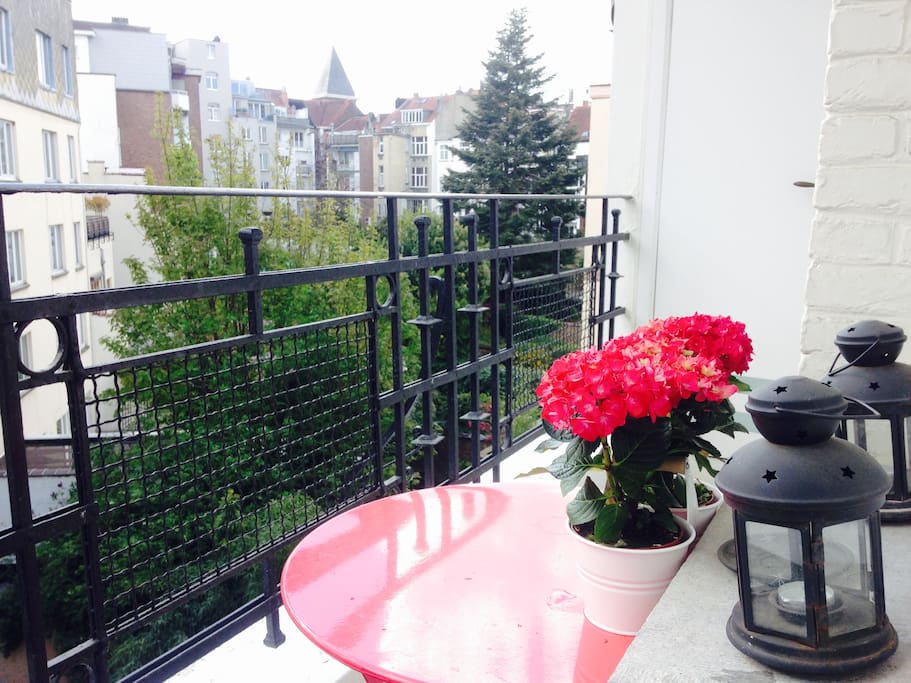 Terrace (next to the bedroom)
