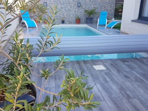 Morena, Villa familiale