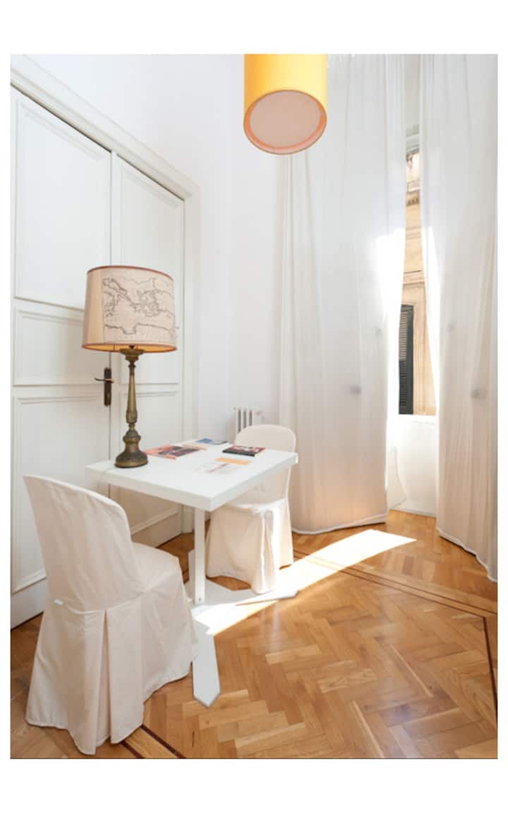Malìa B&B-Palazzo del 17 sec. ROOM #1