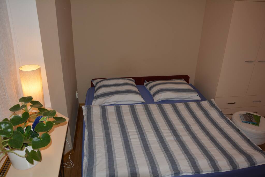 comfy bed