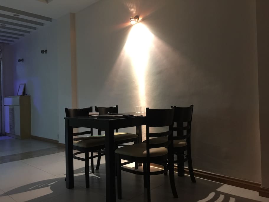Dinning table