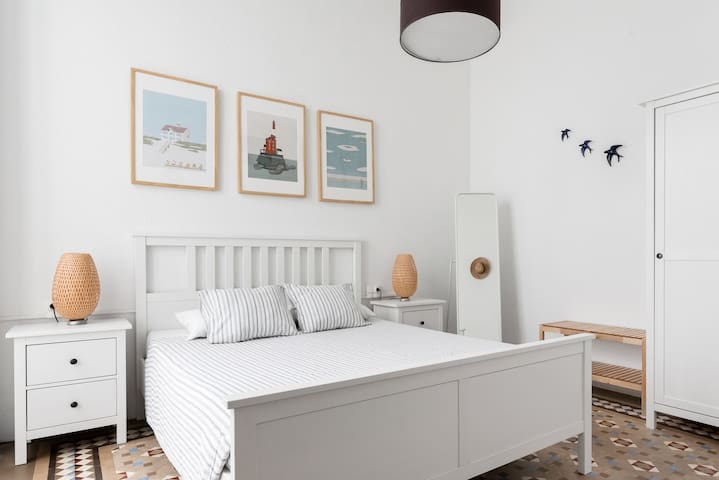 Apartamento de diseño en el corazón de Valencia gallery image 2