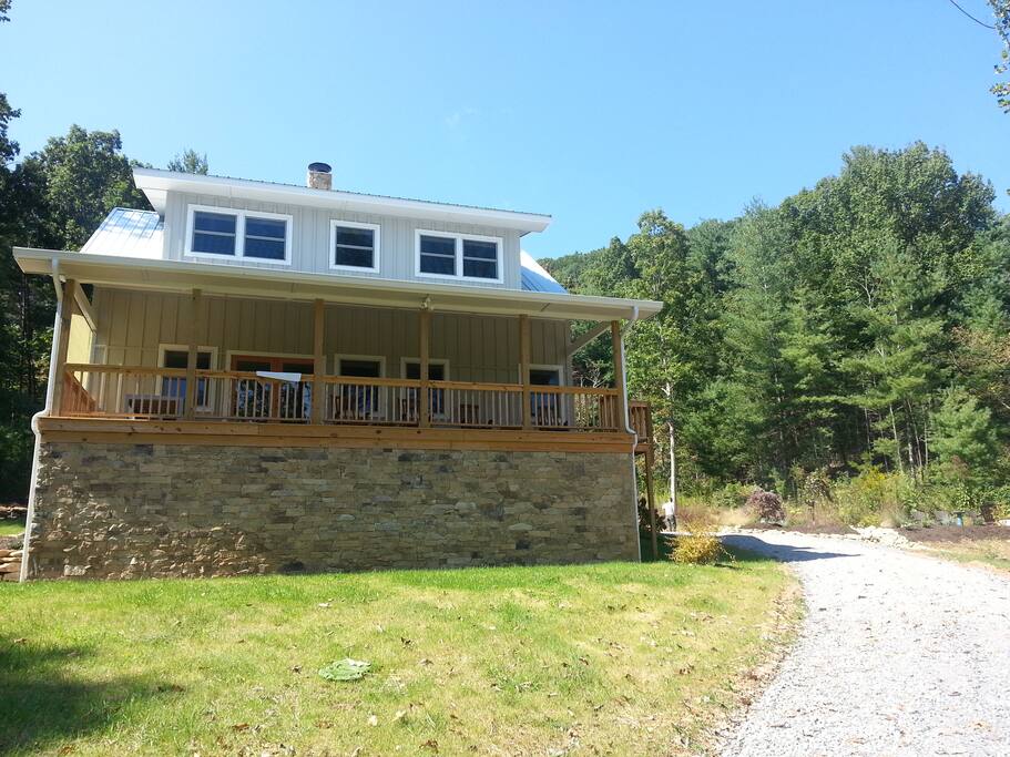 10 Minutes to Downtown Epic Views! Houses for Rent in Asheville