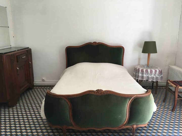 غرفة النوم 1