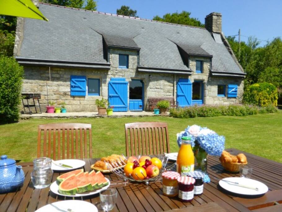 Fuchsia Cottage sleeps 6 with ground floor bedroom