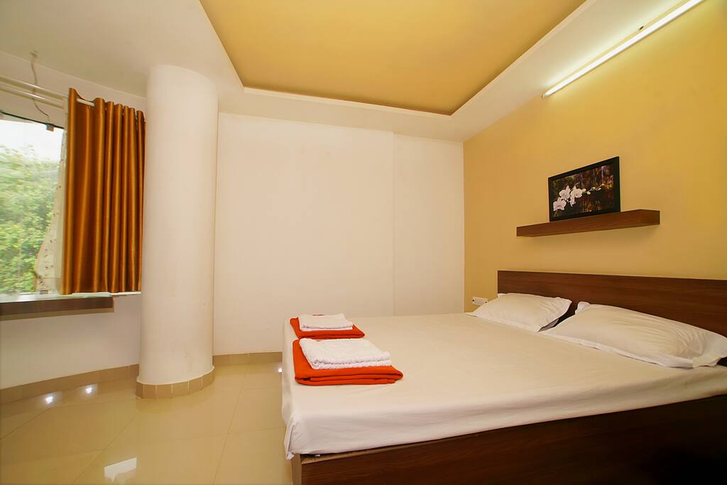 Non AC room