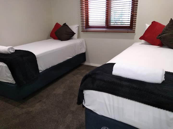 ห้องนอนที่ 3 เปลี่ยนเป็นเตียงคู่ได้ 